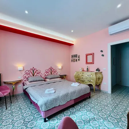 Πανσιόν Yourhome - Maison Nicole & Marie