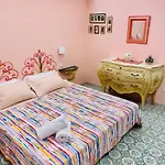 Yourhome - Maison Nicole & Marie Guest house