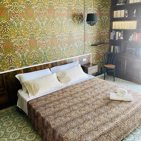 Yourhome - Maison Nicole & Marie Affittacamere *